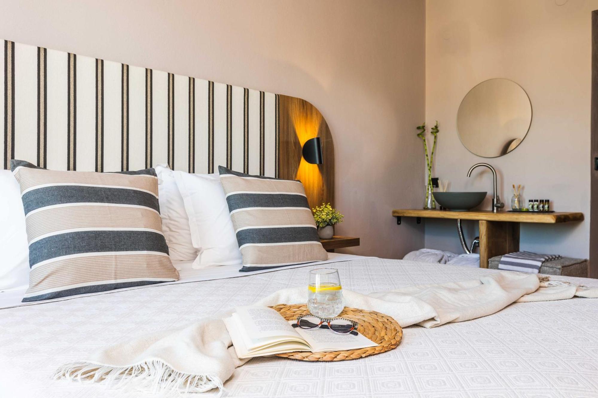Casa Blue Hotel, Philian Hotels And Resorts Skiathos Town Ngoại thất bức ảnh