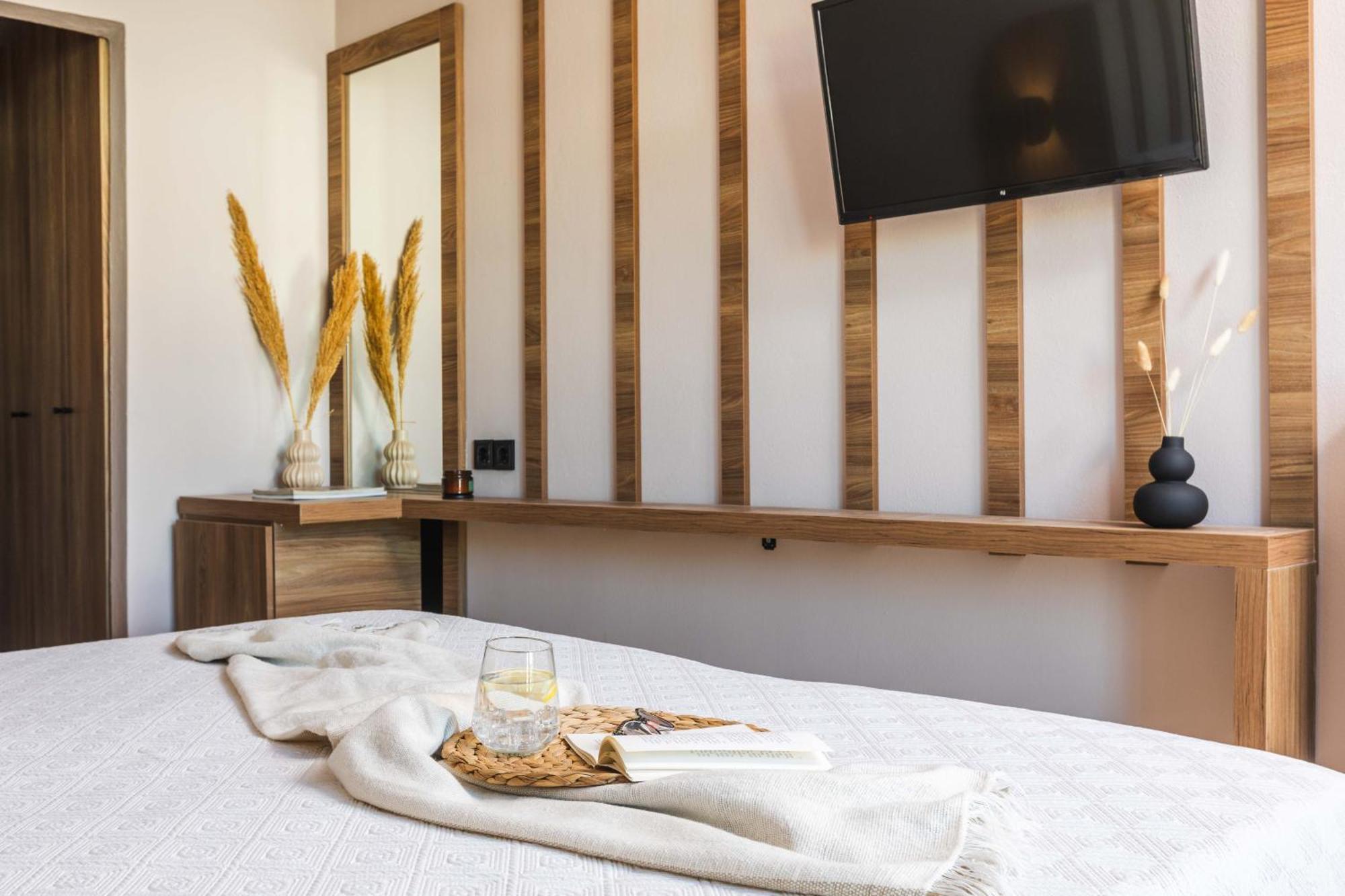 Casa Blue Hotel, Philian Hotels And Resorts Skiathos Town Ngoại thất bức ảnh